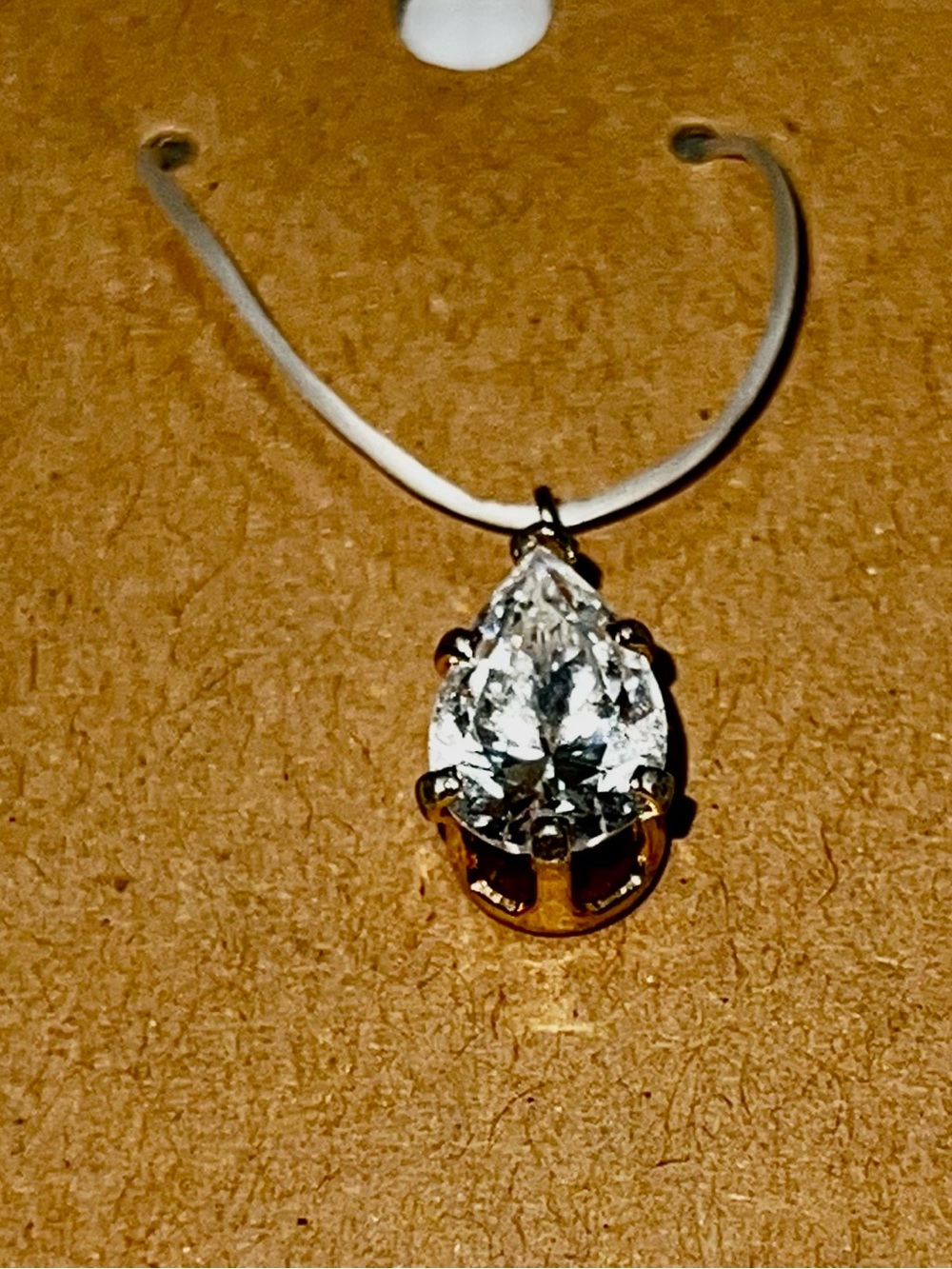 Vintage Solitaire Pear-cut Crystal pendant Charm in Gold tone setting